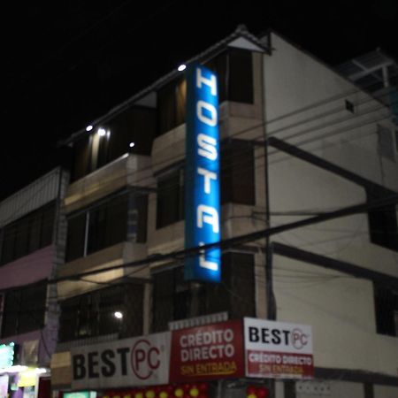 Julius Hostal, Desde Las 14 Horas Hasta 12 Del Mediodia Quito Buitenkant foto