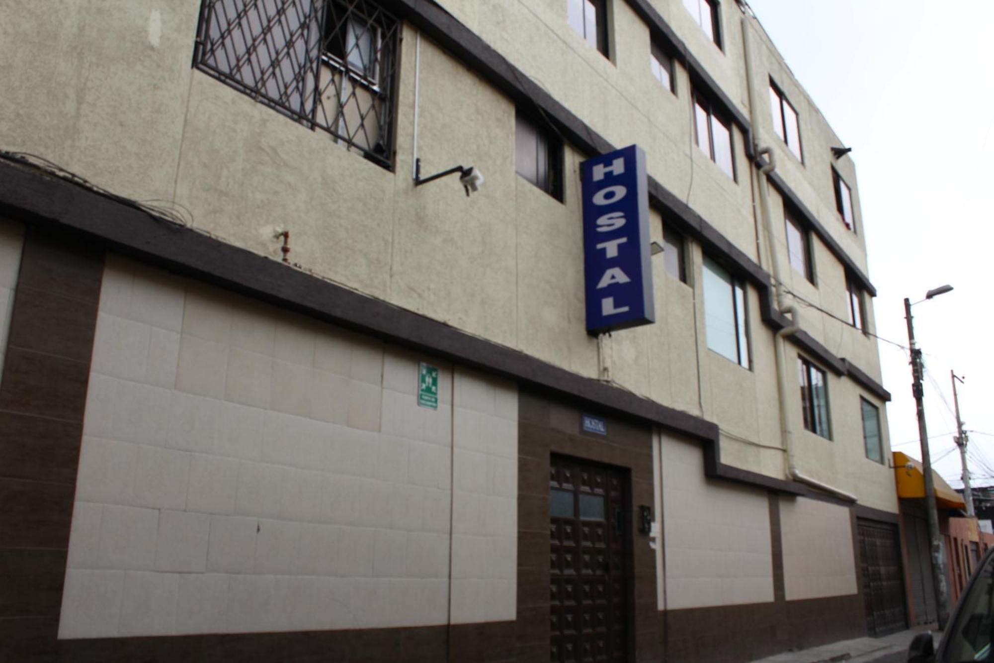 Julius Hostal, Desde Las 14 Horas Hasta 12 Del Mediodia Quito Buitenkant foto